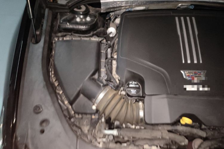 Used Cadillac GT4 2023 25T Fashion Edition Engine Bay Right