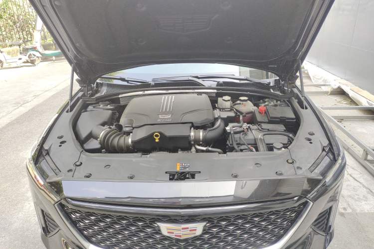 Used Cadillac GT4 2023 25T Luxury Model Engine Bay