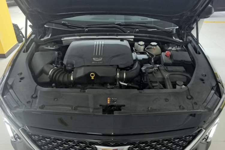 Used Cadillac GT4 2023 25T Fashion Edition Engine Bay