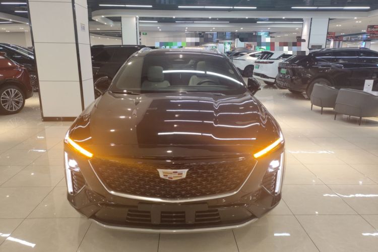 Used Cadillac GT4 2023 25T Luxury Model Exterior 1