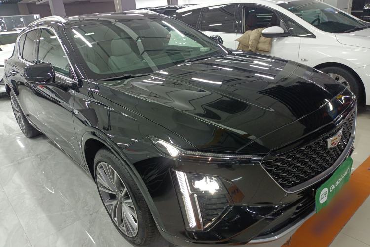 Used Cadillac GT4 2023 25T Luxury Model Exterior 2