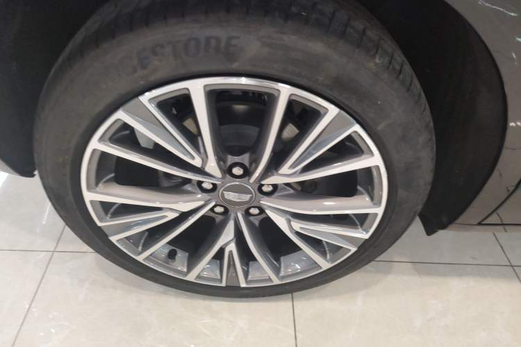 Used Cadillac GT4 2023 25T Luxury Model Exterior 8