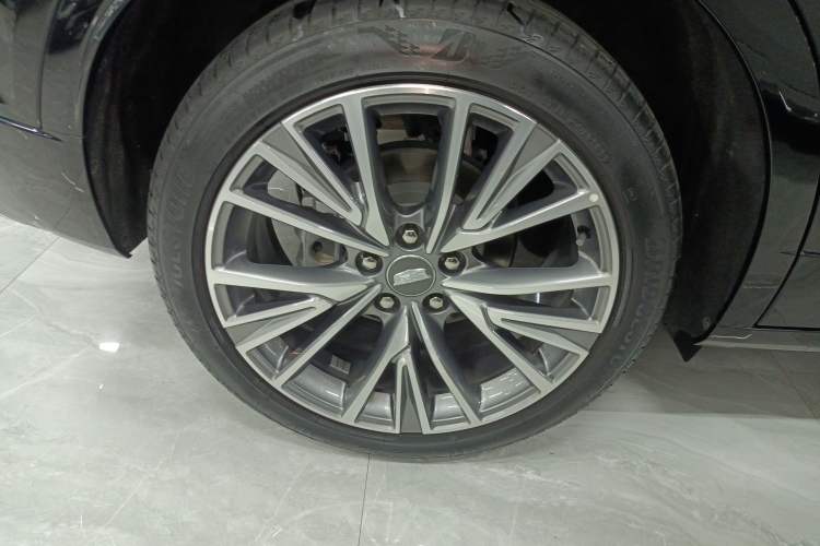 Used Cadillac GT4 2023 25T Luxury Model Exterior 8