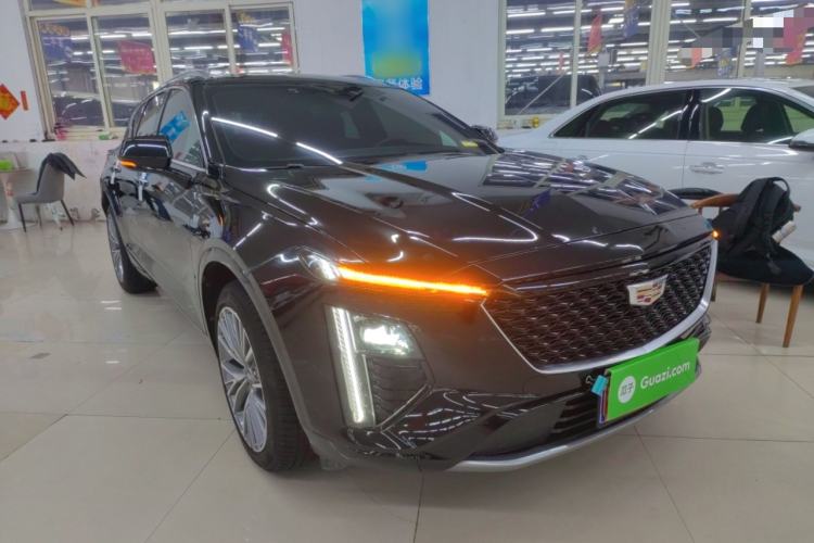 Used Cadillac GT4 2023 25T Luxury Model Front Right 45 Deg