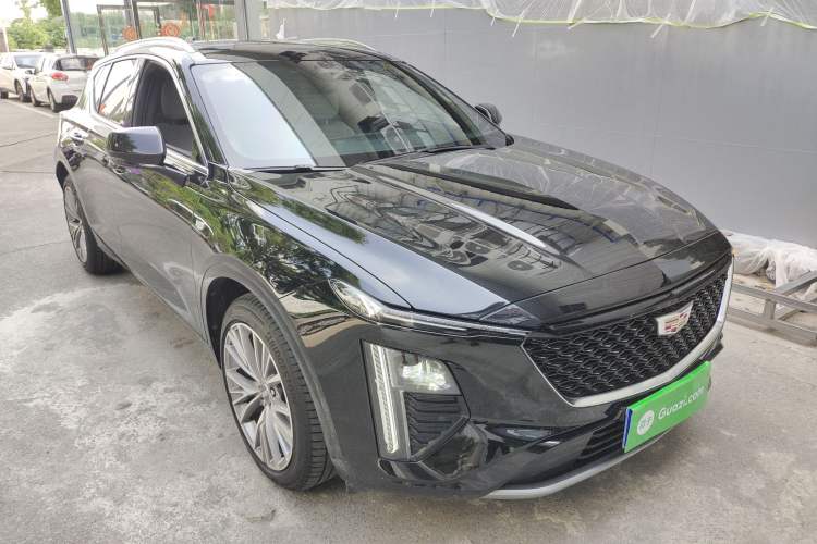 Used Cadillac GT4 2023 25T Luxury Model Front Right 45 Deg