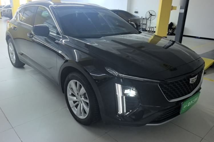 Used Cadillac GT4 2023 25T Fashion Edition Front Right 45 Deg