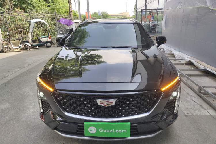 Used Cadillac GT4 2023 25T Luxury Model Front