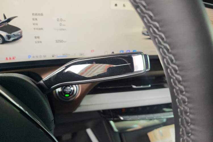 Used Cadillac GT4 2023 25T Luxury Model Gear Lever