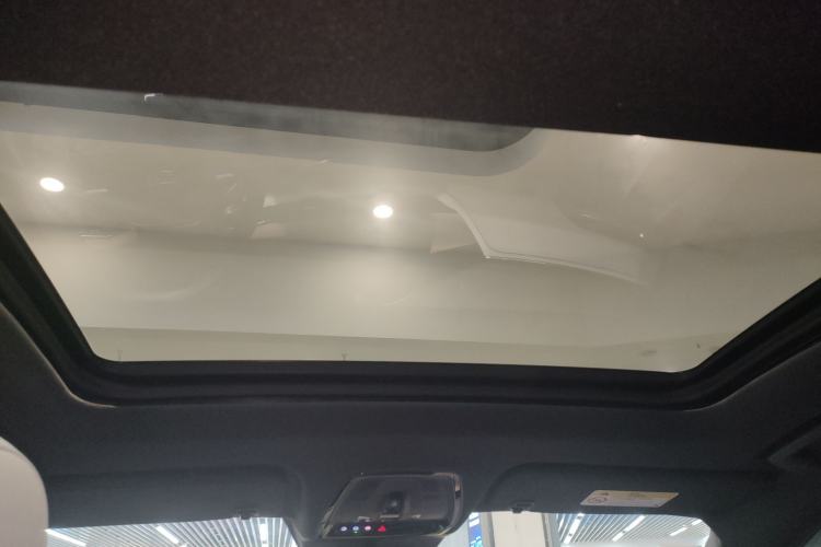 Used Cadillac GT4 2023 25T Luxury Model Headliner