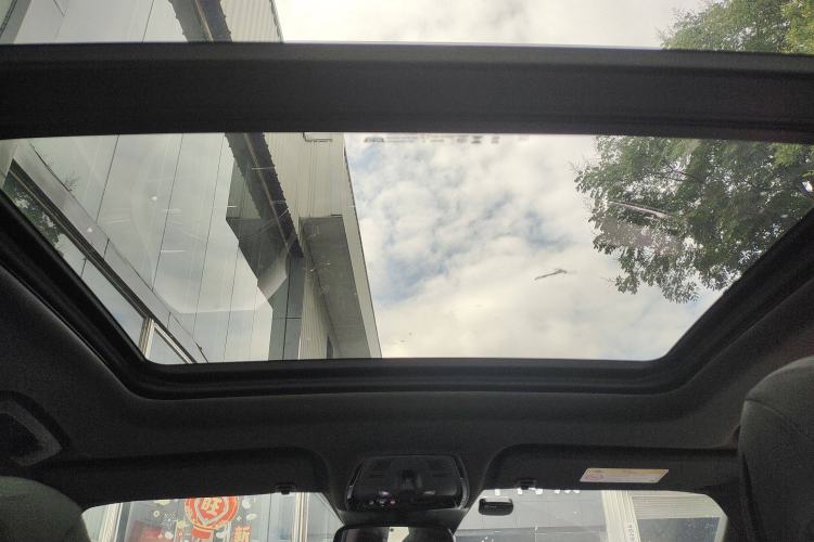 Used Cadillac GT4 2023 25T Luxury Model Headliner