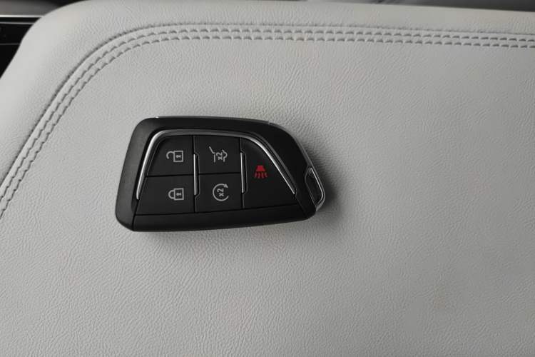 Used Cadillac GT4 2023 25T Luxury Model Interior 1