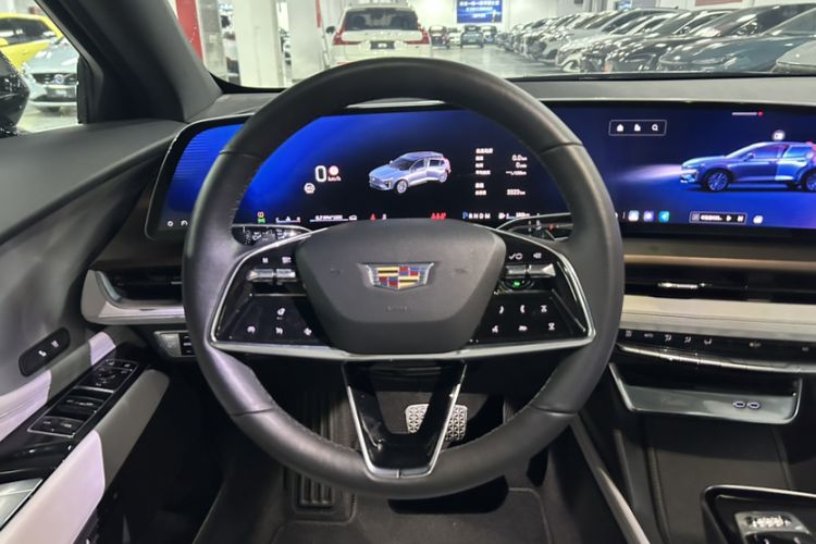 Used Cadillac GT4 2023 25T Luxury Model Interior 1
