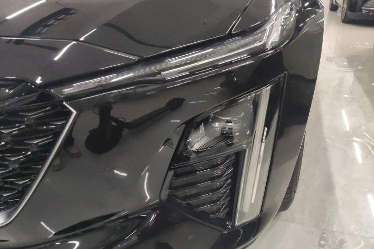 Used Cadillac GT4 2023 25T Luxury Model Left Front Headlight