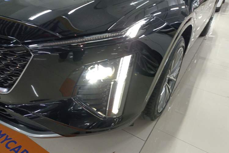 Used Cadillac GT4 2023 25T Luxury Model Left Front Headlight