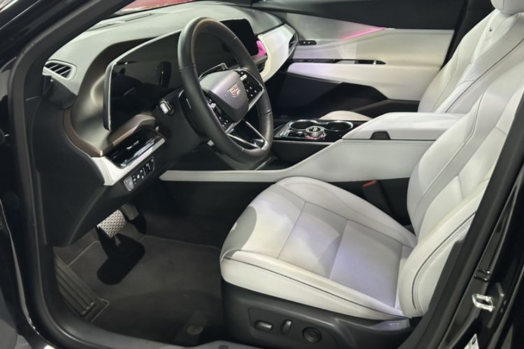Used Cadillac GT4 2023 25T Luxury Model Left Front Seat