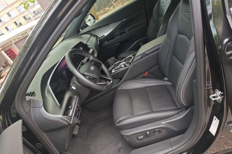 Used Cadillac GT4 2023 25T Luxury Model Left Front Seat