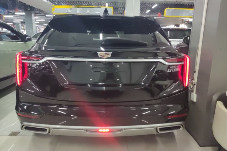 Used Cadillac GT4 2023 25T Luxury Model Rear