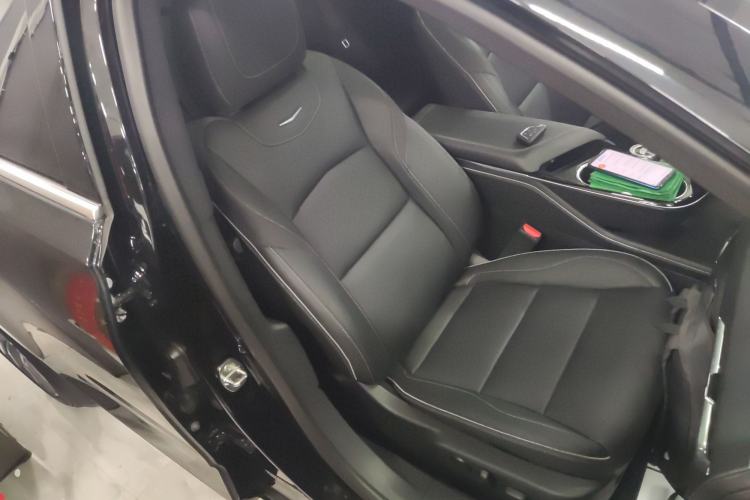 Used Cadillac GT4 2023 25T Luxury Model Right Front Seat