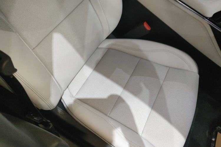 Used Cadillac GT4 2023 25T Prestige Version Right Front Seat