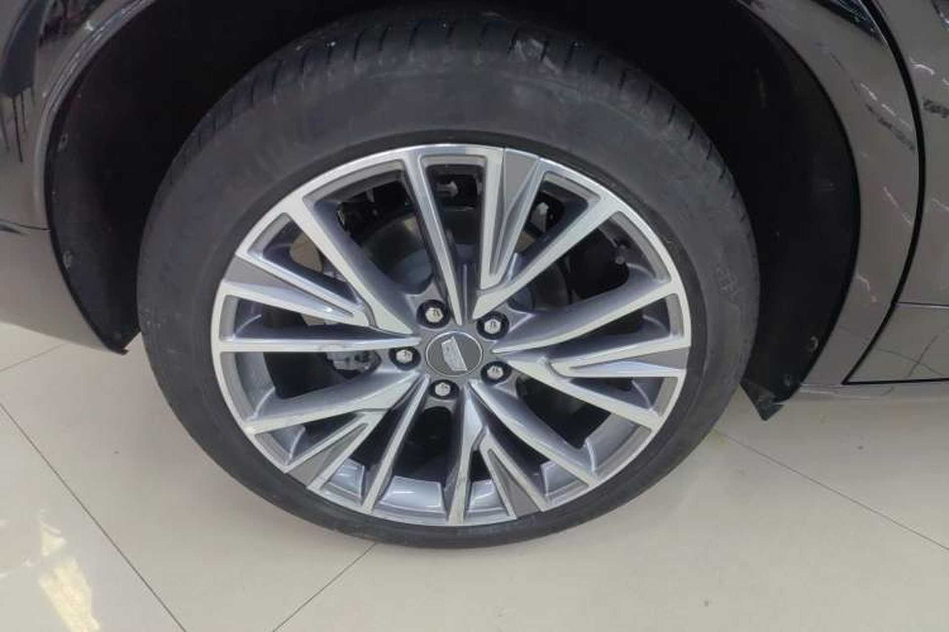 Used Cadillac GT4 2023 25T Luxury Model Right Rear Wheel Hub