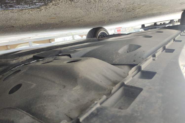 Used Cadillac GT4 2023 25T Luxury Model Right Side Sill