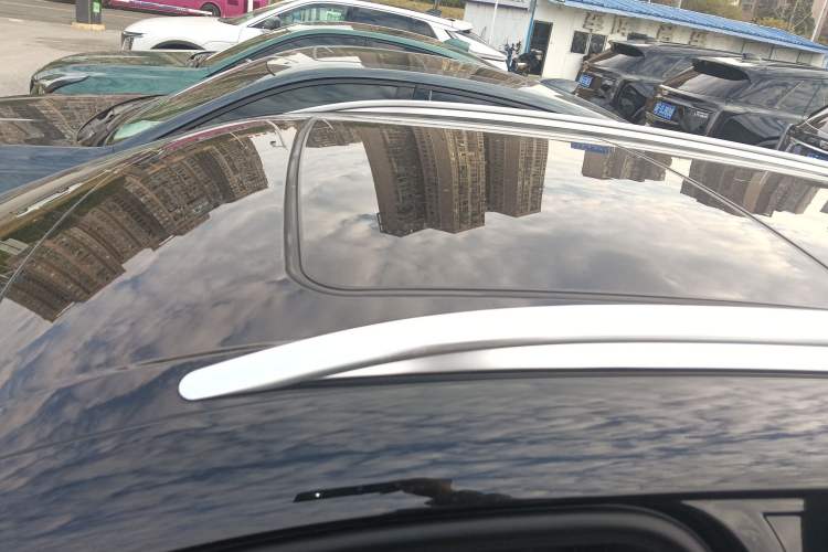Used Cadillac GT4 2023 25T Fashion Edition Roof