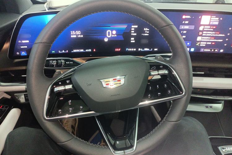 Used Cadillac GT4 2023 25T Luxury Model Steering Wheel