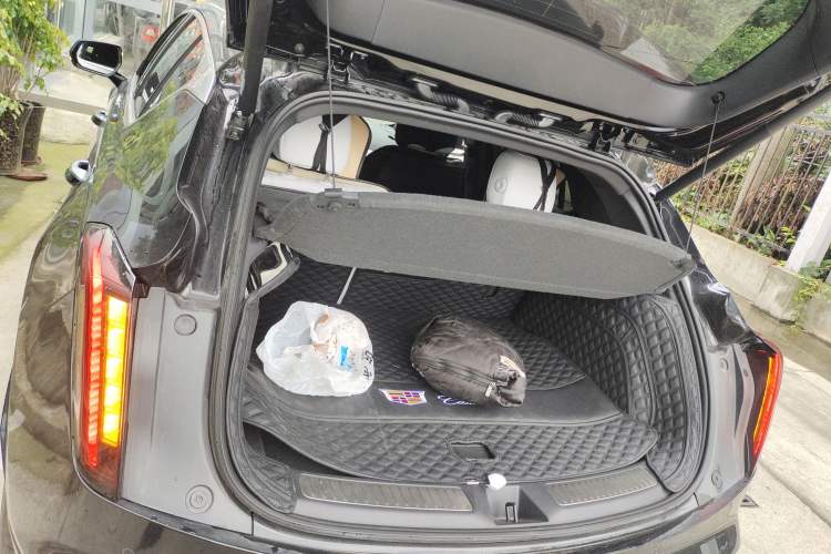Used Cadillac GT4 2023 25T Luxury Model Trunk