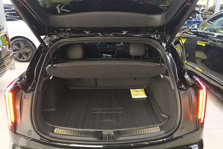 Used Cadillac GT4 2023 25T Luxury Model Trunk