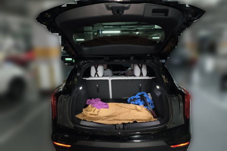 Used Cadillac GT4 2023 25T Fashion Edition Trunk