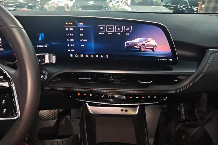 Used Cadillac GT4 2023 25T Fashion Edition Audio And AC Panel