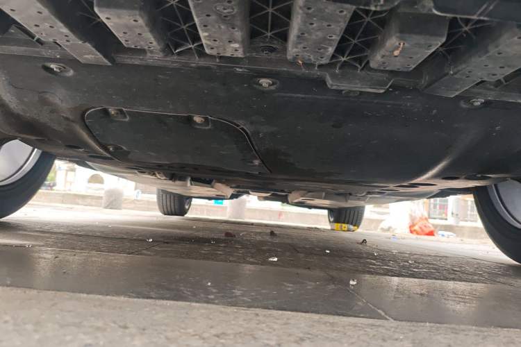 Used Cadillac GT4 2023 25T Luxury Model Chassis Front