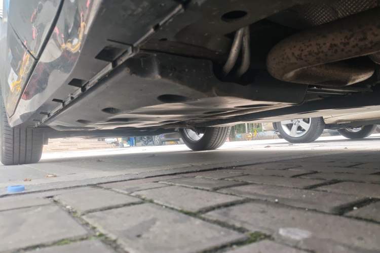 Used Cadillac GT4 2023 25T Luxury Model Chassis Rear Left