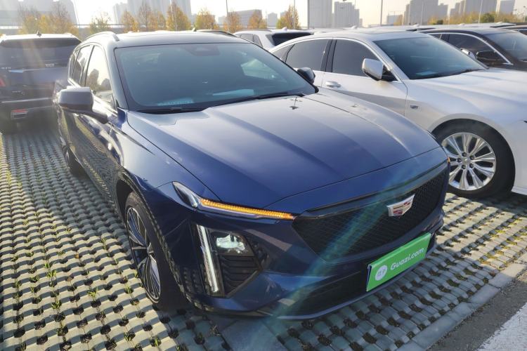 Used Cadillac GT4 2023 25T Prestige Version Exterior 2