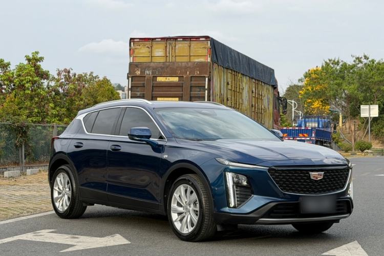 Used Cadillac GT4 2023 25T Fashion Edition Exterior 2