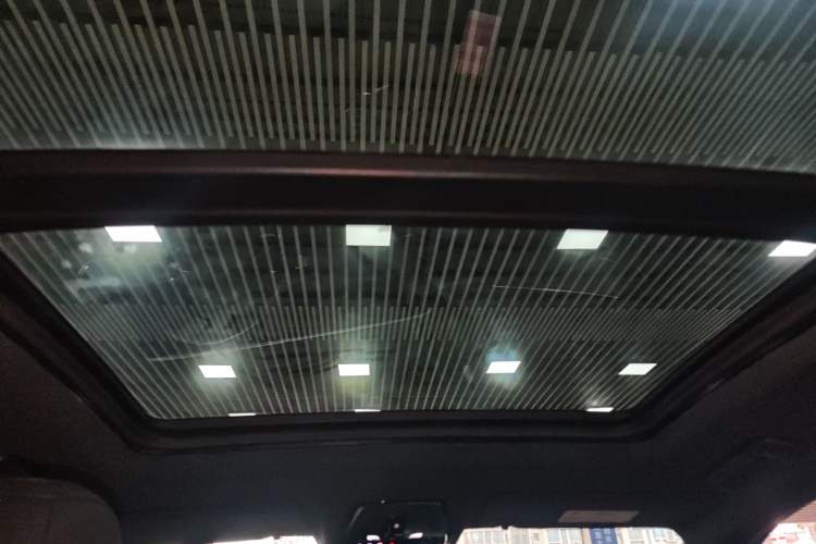 Used Cadillac GT4 2023 25T Fashion Edition Headliner