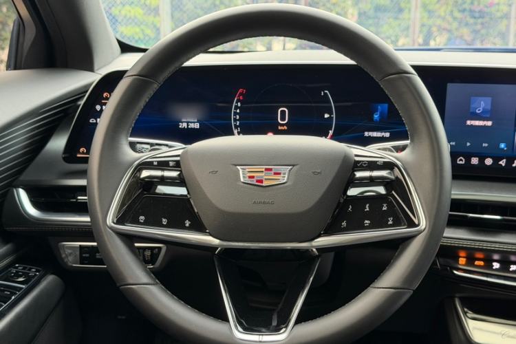 Used Cadillac GT4 2023 25T Fashion Edition Interior 12