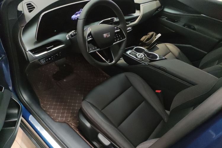 Used Cadillac GT4 2023 25T Fashion Edition Left Front Seat