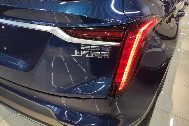 Used Cadillac GT4 2023 25T Fashion Edition Right Rear Taillight