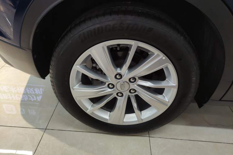 Used Cadillac GT4 2023 25T Fashion Edition Right Rear Wheel Hub