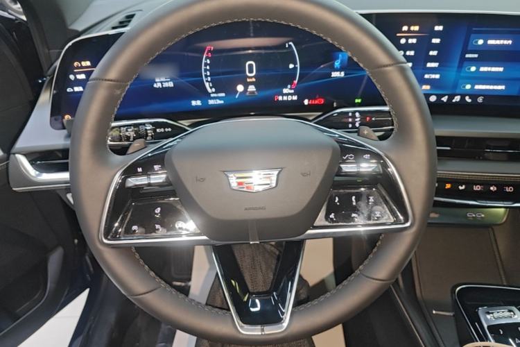 Used Cadillac GT4 2023 25T Luxury Model Steering Wheel