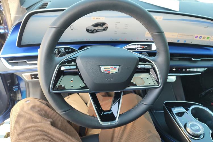 Used Cadillac GT4 2023 25T Prestige Version Steering Wheel