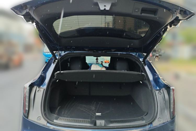 Used Cadillac GT4 2023 25T Prestige Version Trunk