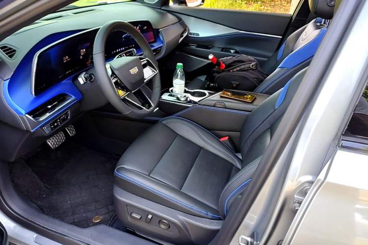 Used Cadillac GT4 2023 25T Prestige Version Left Front Seat