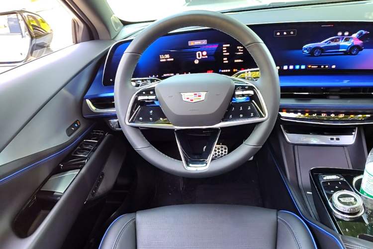 Used Cadillac GT4 2023 25T Prestige Version Steering Wheel