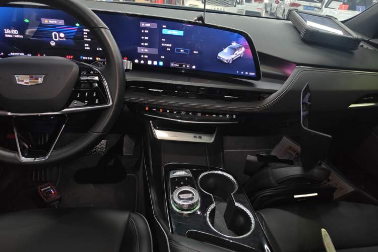 Used Cadillac GT4 2023 25T Luxury Model Audio And AC Panel