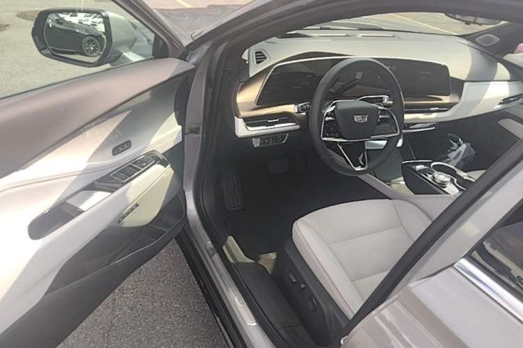 Used Cadillac GT4 2023 25T Prestige Version Driver Seat