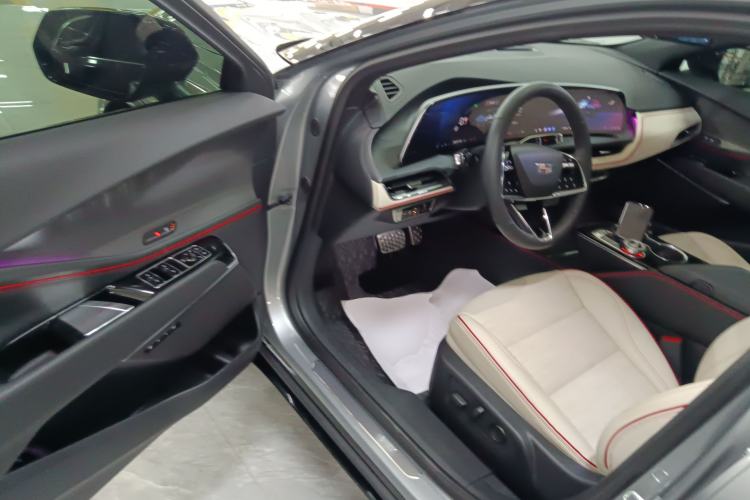 Used Cadillac GT4 2023 25T Luxury Model Driver Seat