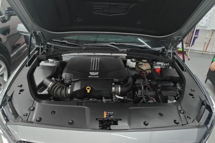 Used Cadillac GT4 2023 25T Luxury Model Engine Bay