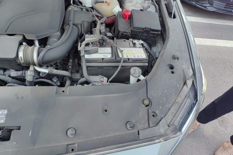 Used Cadillac GT4 2023 25T Prestige Version Engine Bay Left